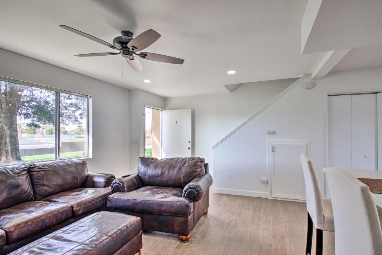 Central Bakersfield Townhome With Private Patio Exterior photo