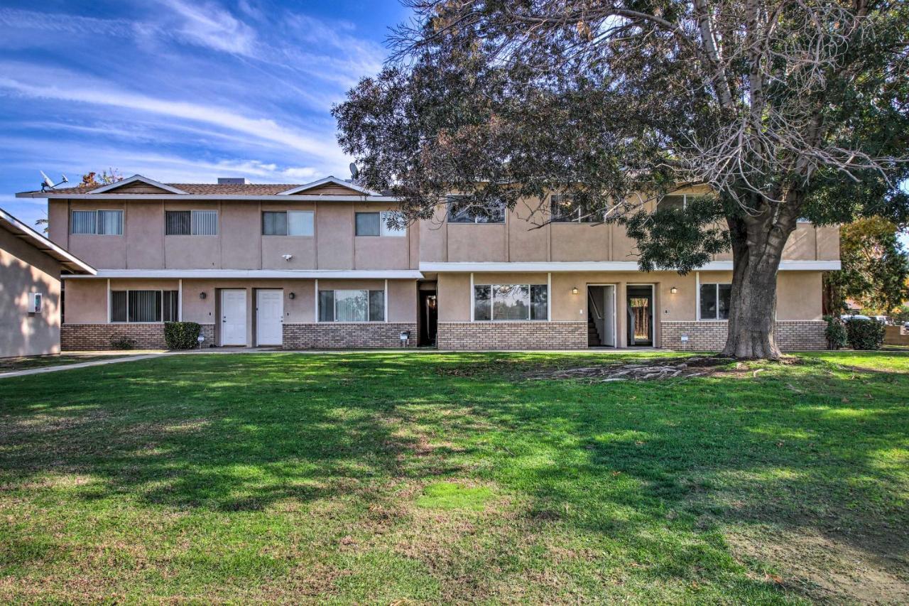 Central Bakersfield Townhome With Private Patio Exterior photo